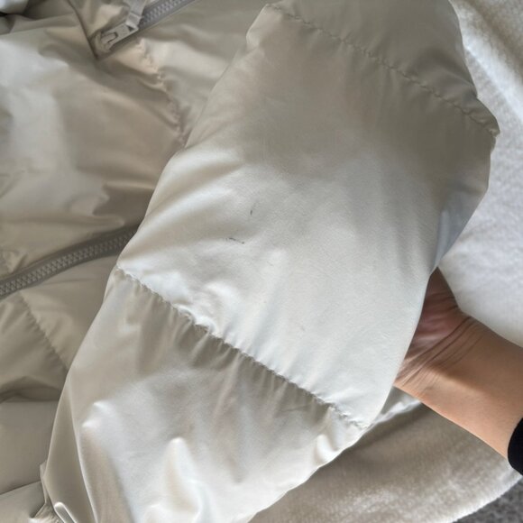 Aritzia TNA the Mega Puff Short Jacket - Picture 12 of 14